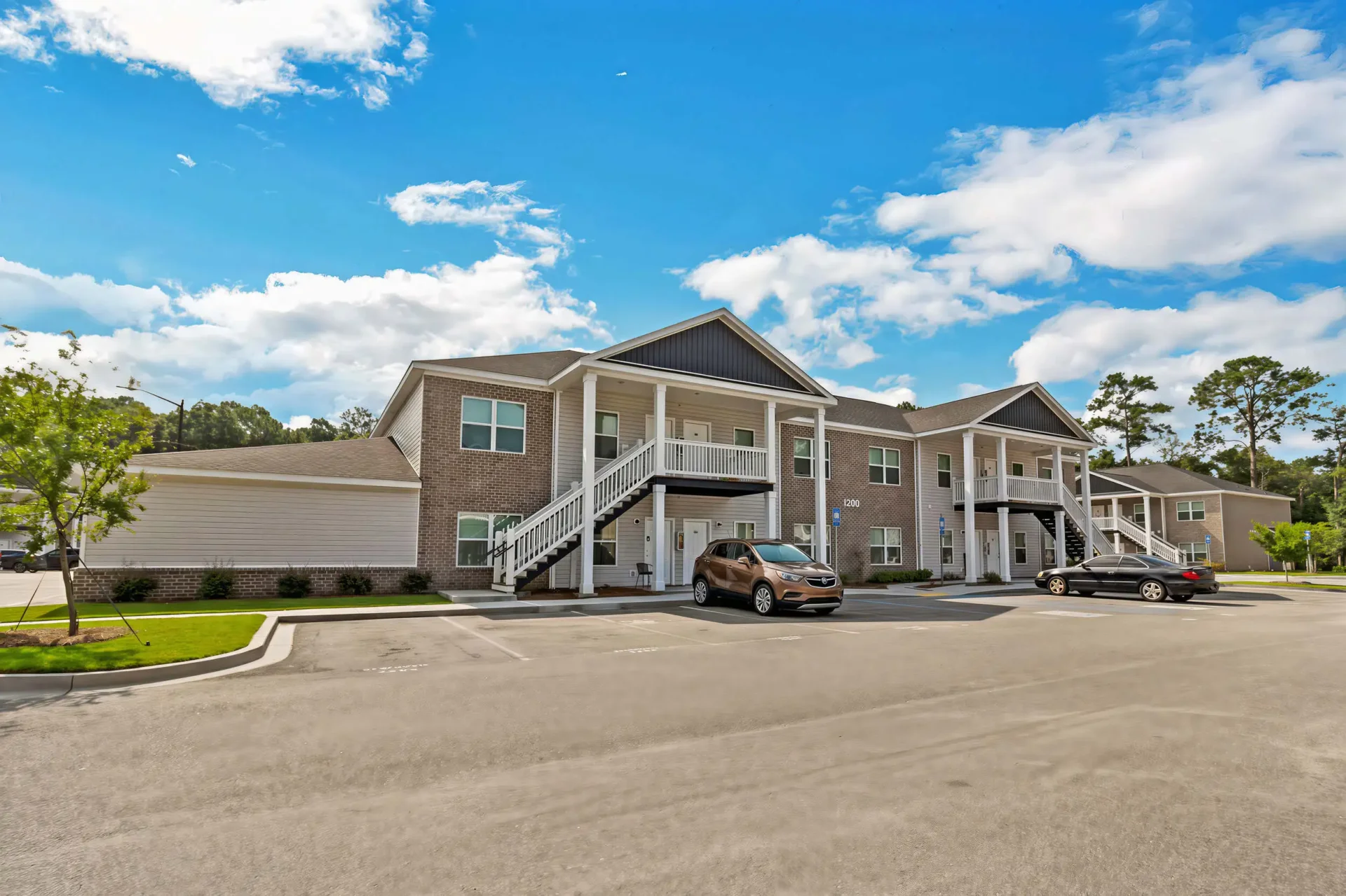 savannah apartments for rent hickory grove exterior 1